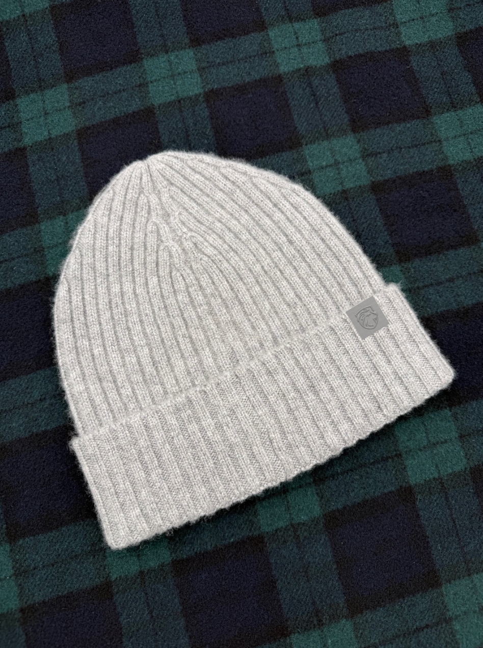 Classic Ribbed Beanie – Heather Grey